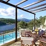 Alex - Luxury With Private Pool, Seaviews, Closeby Vila
