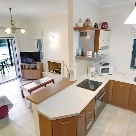 Vila Alex Meganisi - Luxury With Private Pool, Seaviews, Closeby Spartokhórion