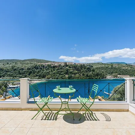 Alex Meganisi - Luxury With Private Pool, Seaviews, Closeby Vila