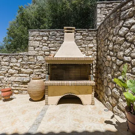 Alex Meganisi - Luxury With Private Pool, Seaviews, Closeby Vila *